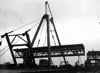 1946.B14 Herbouw van de vernielde Maasbrug