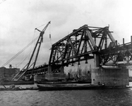 1946.B18a Herbouw van de vernielde Maasbrug