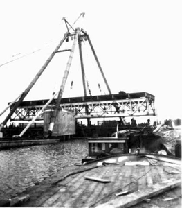 1946.B2e Herbouw van de vernielde Maasbrug