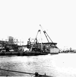 1946.B2g Herbouw van de vernielde Maasbrug