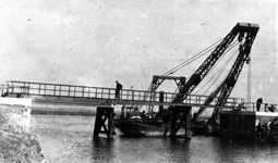 1946.C1 Herstel van de Roode brug over de Hambeek