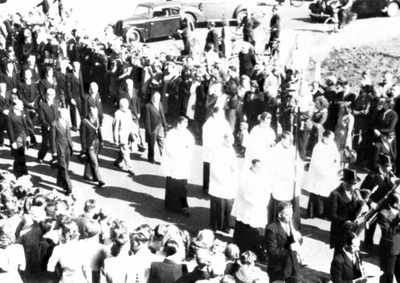 1947.F2c Begrafenis van de 13 gefussileerden oorlogsslachtoffers op 11 sept. 1947 te Roermond