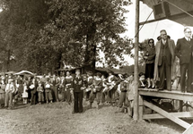 1954.B33d Gelre feesten t.g.v. opening tunnel