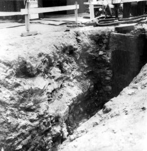 1966.H2a Opgravingen Roerkade-Visserstoren