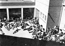 1971.P1 Gevangen genomen Molukkers na de rellen in de binnenstad