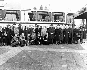 1977.V1a 80 jarig bestaan O.V.R. te Roermond (foto genomen voor de Oranjerie)