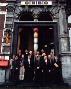 1998.A1 Het Roermondse college B&W bezocht het gebouw van Oibibio te Amsterdam