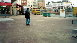 2000.H2b Herinrichting bestrating Stationsplein en Veldstraat aug/sept. 2000