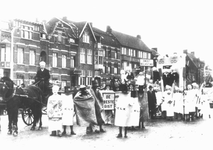 28N2b Wagens van de bakkersvereniging