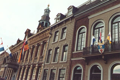 4B32.10b Officiele opening stadhuis in oktober 1990