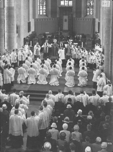 FolioC.15 Wijding priesters in de Kathedraal
