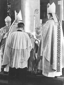 FolioC.16 Wijding priesters in de Kathedraal