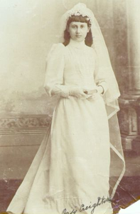 19J69a Lilly Creyton, pensionaat St Ursula. Personen van 1884-1933