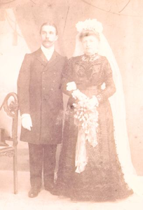 BON.21 Idem bij het huwelijk met Emilia Wackers, c. 1904