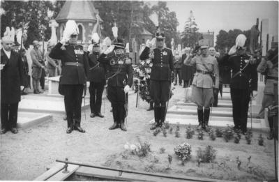HAA.70 Begrafenis Luitenant Kolonel Ernest Haan, territ. comm. Limburg. Oude Kerkhof