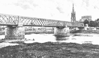 114.409a De Maasbrug van noord naar zuid voor 1921