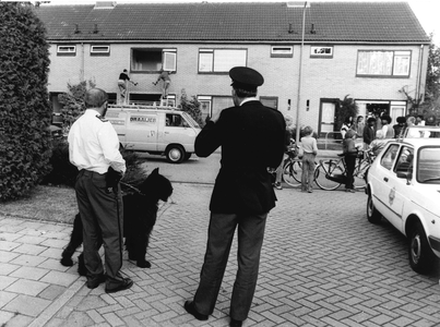 GAV-F-W-0074 Ontruiming van het kraakpand aan de Van Hogendorpstraat in Twello.