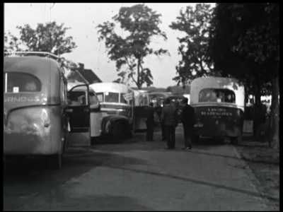 11909BB00193 Bendien Confectiefabriek Emmen.Personeelsreisje naar Restaurant De Elf Provincien in Hellendoorn, ...