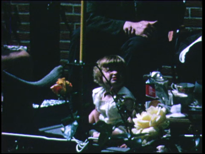 13095BB01972 Een film met diverse beelden van o.a. een vakantie met Gijsbers in Duitsland, de kinderen in een trein, ...