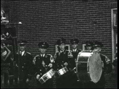 13423BB02011 Een film rond de viering van het 100-jarig bestaan van de Haaksbergse Schutterij op 4 sept. 1951, met ...