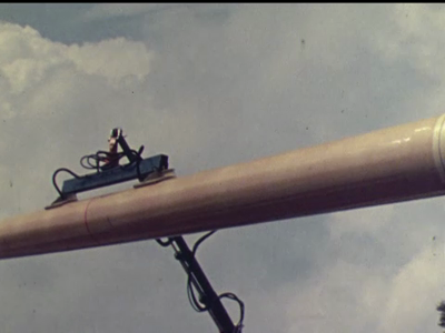 2167BB06893 Een film met in beeld de teksten Titels P565 Wavin Engels , Hard PVC Pipes and Fittings , A film of Wavin , ...