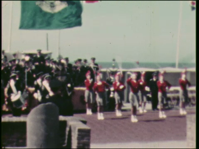 4893BB04926 Filmverslag van een Concours d' Elegance van tourbussen. Concours staat onder auspiciën van de FNOP ...