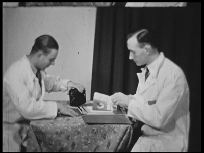 8974BB06750 Samenvatting:Film over Berlijn in de jaren dertig, voorzien van Nederlandse tussentitels, gemaakt door een ...