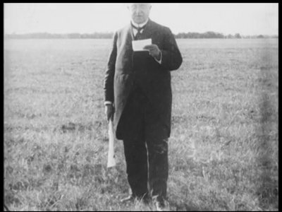 9978BB00425 Een compilatie van een aantal filmjournaals van Polygoon over diverse Overijsselse onderwerpen:* De opening ...