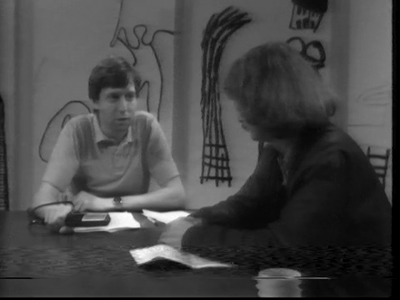 603 BB10842 Het bevat meerdere items o.a. interview door Rinze Jonkman met Frits Evers van het buurtbureau in het kader ...