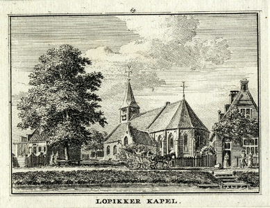 200684 Gezicht op het dorp Lopikerkapel met de Nederlands Hervormde kerk.