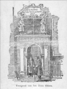 38366 Afbeelding van de ingang van het huis Oudaen aan de Oudegracht te Utrecht, ingericht als Diaconie Oude Mannen- en ...