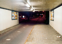 120230 Gezicht vanuit de zuidelijke tunnelbuis voor voetgangers en fietsers van de Daalsetunnel te Utrecht in de ...