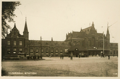 161891 Gezicht op het N.S.-station Nijmegen te Nijmegen.