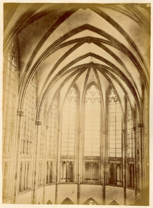122311 Interieur van de Domkerk te Utrecht: het koor gezien vanaf de orgelgalerij.