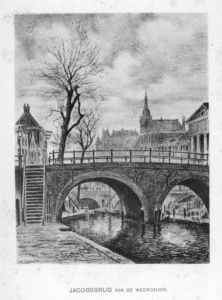 36139 Gezicht op de Jacobibrug over de Oudegracht te Utrecht met op de achtergrond onder de linker boog de Viebrug.