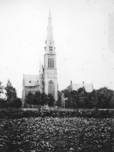 89141 Gezicht op de R.K. kerk van de Sint Willibrordusparochie (Dorpsstraat) te Vleuten. N.B. De gemeente Vleuten is ...