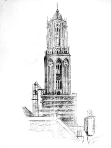 31095 Gezicht op de Domtoren te Utrecht uit het noorden tijdens de restauratie, met steigers aan het middendeel.
