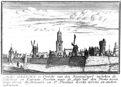 36357 Gezicht vanaf de singel over de stadsbuitengracht te Utrecht op de wal bij het bastion Sterrenburg, uit het ...