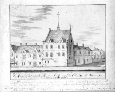 31284 Gezicht op de achterzijde van een van de gebouwen van het Bisschopshof te Utrecht, aangeduid als hofkapel.