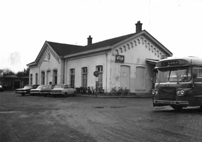 150225 Gezicht op het N.S.-station Culemborg te Culemborg kort voor de afbraak.