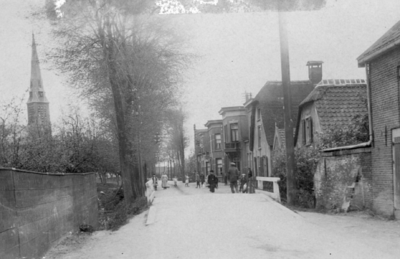 89143 Gezicht vanuit het zuiden in de Dorpsstraat te Vleuten. N.B. De gemeente Vleuten is per 1 jan. 1954 opgenomen in ...