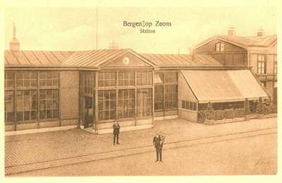 162849 Gezicht op het S.S.-station Bergen op Zoom te Bergen op Zoom.