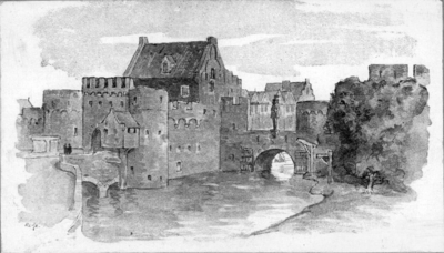 36778 Gezicht over de stadsbuitengracht te Utrecht op de middeleeuwse Weerdpoort met de Zandbrug, bekroond door een ...