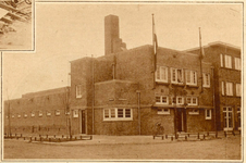 78353 Gezicht op het onlangs geopende Volksbadhuis (Willem van Noortplein 19) te Utrecht.