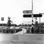 154539 Gezicht op de P+R-parkeerplaats bij het N.S.-station Driebergen-Zeist te Driebergen-Rijsenburg, met op de ...