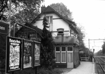 150690 Gezicht op het N.S.-station Soestduinen te Soestduinen.