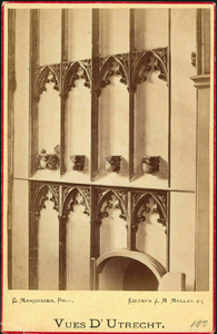 122324 Interieur van de Domkerk te Utrecht: gedeelte van de westwand van de grafkapel van bisschop Rudolf van Diepholt.