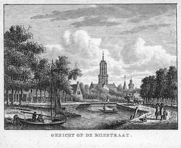 35194 Gezicht op de Biltsche Grift en de Biltstraat te Utrecht uit het oosten, met op de achtergrond de Domtoren en ...