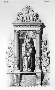 30383 Afbeelding van het renaissance beeldhouwwerk met het beeld van Keizer Karel V uit de gevel van het huis De Keyser ...