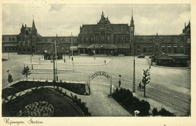 161889 Gezicht op het N.S.-station Nijmegen te Nijmegen.